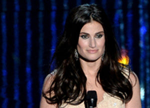 Idina Menzel Wears Pixi at the 2014 Oscars!